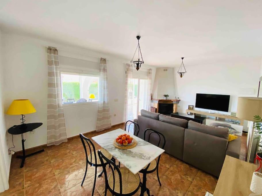 Villa Caramonte, En Costa Dorada Les Tres Cales Ngoại thất bức ảnh